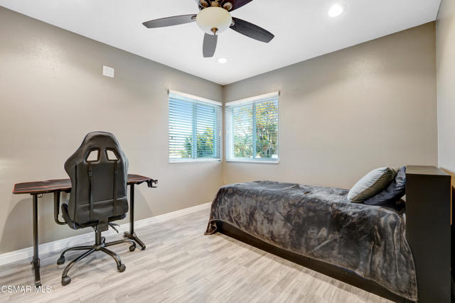 610 Nicole Drive, Newbury Park CA: https://media.crmls.org/mediaz/58a10260-b775-4545-b644-a2a0f83a2f73.jpg