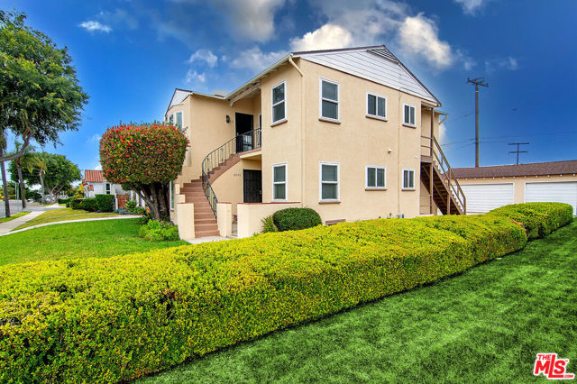 8456 Byrd Avenue, Inglewood CA: https://media.crmls.org/mediaz/58a1c31a-6abb-4348-88d9-a6c39297240a.jpg