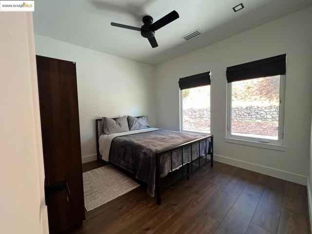 110 Duncan Hill RD, Auburn CA: https://media.crmls.org/mediaz/58a1e59a-35ea-426e-ab06-5e0afa813b22.jpg