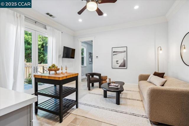 1291 Clover Ln, Walnut Creek CA: https://media.crmls.org/mediaz/58a2407d-cad9-4e0a-b2eb-03f15343b25c.jpg