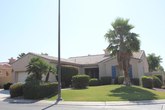 40124 Corte Azul, Indio CA: https://media.crmls.org/mediaz/58a371fe-fd63-4408-9c8d-ce4c435ed157.jpg