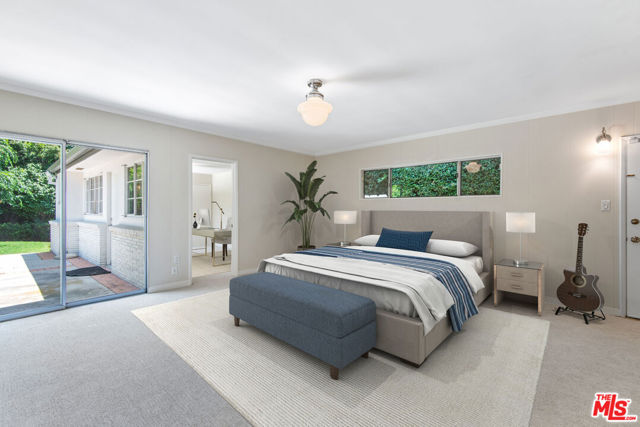374 Homewood Road, Los Angeles CA: https://media.crmls.org/mediaz/58a4267f-0840-40d2-b481-f3f6d5e8bfb2.jpg