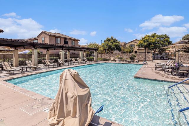 35406 Brown Galloway Ln, Fallbrook CA: https://media.crmls.org/mediaz/58a514ce-63cc-4547-91a3-8f314952a4f0.jpg