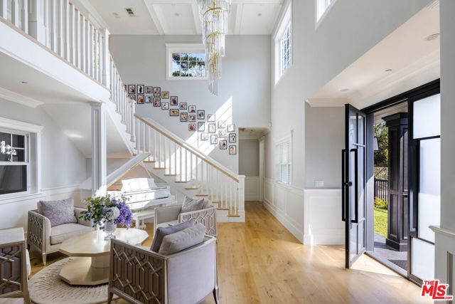 Image 2 of 35 For 5523 Longridge Avenue