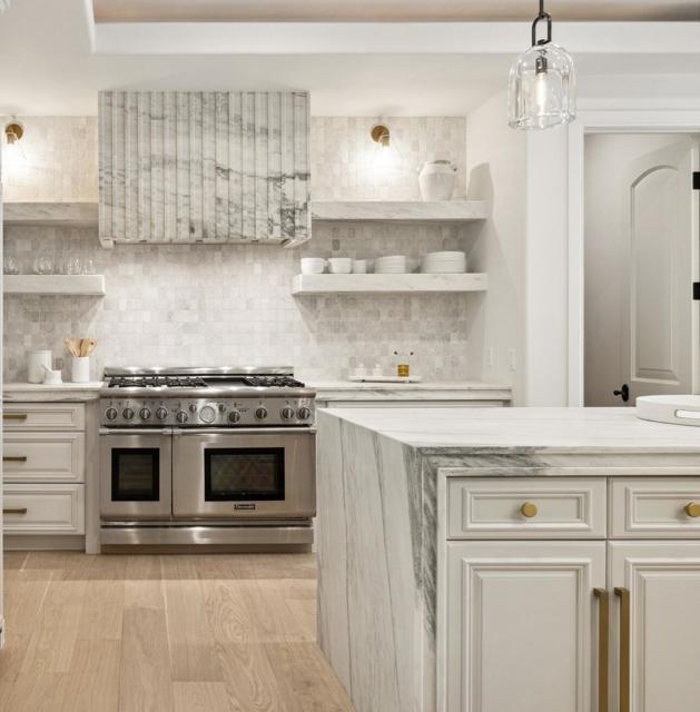 80740 Via Portofino, La Quinta CA: https://media.crmls.org/mediaz/58a6c099-de3c-4400-b3cc-a080dada7b1f.jpg