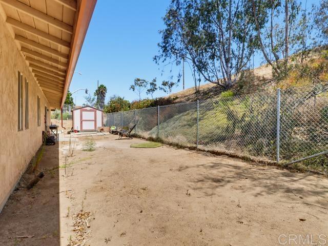 5949 Tonawanda Dr, San Diego, CA 92139 photo 32