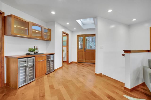 12 Summit Road, Woodside CA: https://media.crmls.org/mediaz/58a7fe44-2359-46de-9f26-bb86aa61b8b8.jpg