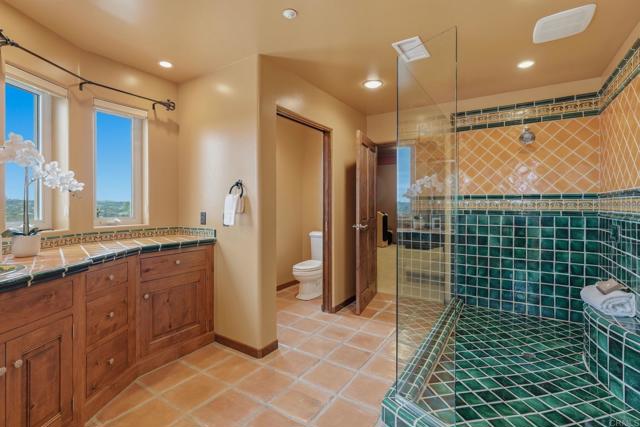 Image 34 of 47 For 3244 Olivenhain Farms Rd.