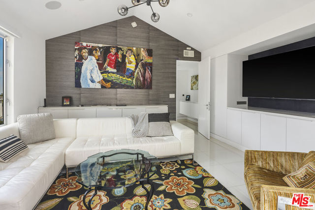 1377 Miller Place, Los Angeles CA: https://media.crmls.org/mediaz/58a843fc-b60d-48ec-ae7f-e22c7dcc3b1c.jpg