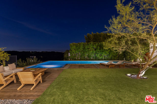 1632 Stradella Road, Los Angeles CA: https://media.crmls.org/mediaz/58a868e6-d7d4-471c-a015-aa3864228dda.jpg