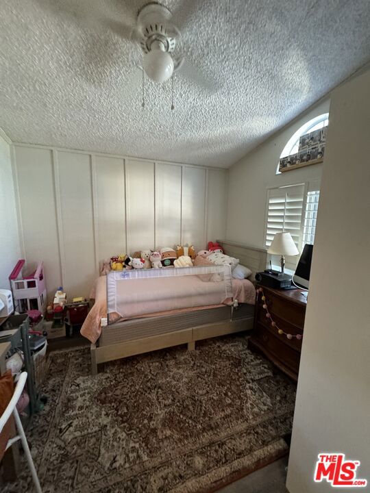25000 Hawkbryn Avenue, Newhall CA: https://media.crmls.org/mediaz/58a9447b-4c00-488c-97d1-1decdbd203e5.jpg