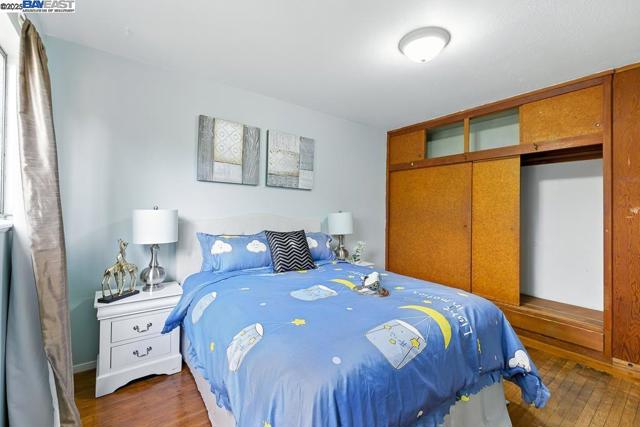 1677 Johnson St, San Leandro CA: https://media.crmls.org/mediaz/58aa6225-61cb-48e8-9b8e-00d997f4d112.jpg