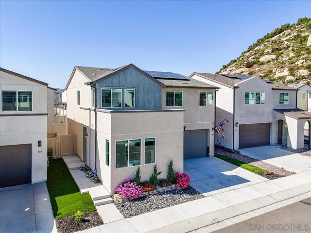 108 Lipizzan Ln, Fallbrook CA: https://media.crmls.org/mediaz/58aaf406-b5a6-4f39-8d5c-13b13894a975.jpg