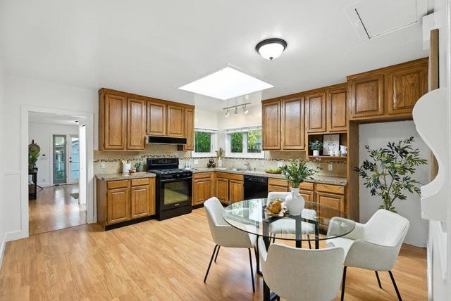 333 Stanford Avenue, Palo Alto CA: https://media.crmls.org/mediaz/58ab24f3-b0ac-4cac-83f9-14a79ba73137.jpg