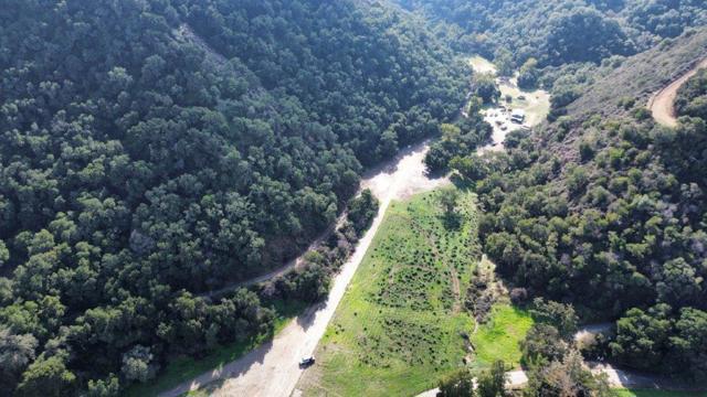 0 San Juan Canyon Road, San Juan Bautista CA: https://media.crmls.org/mediaz/58ac0996-759f-4f1a-bcb4-7c72c862ddd1.jpg