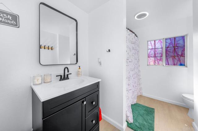 Image 16 of 28 For 2326 32nd Street