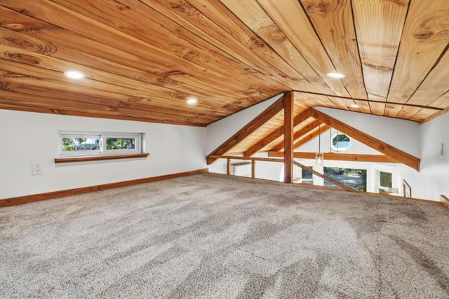 15 Braemoor Drive, Santa Cruz CA: https://media.crmls.org/mediaz/58acd13c-9e32-4f2b-b720-8a33ee9c6e33.jpg