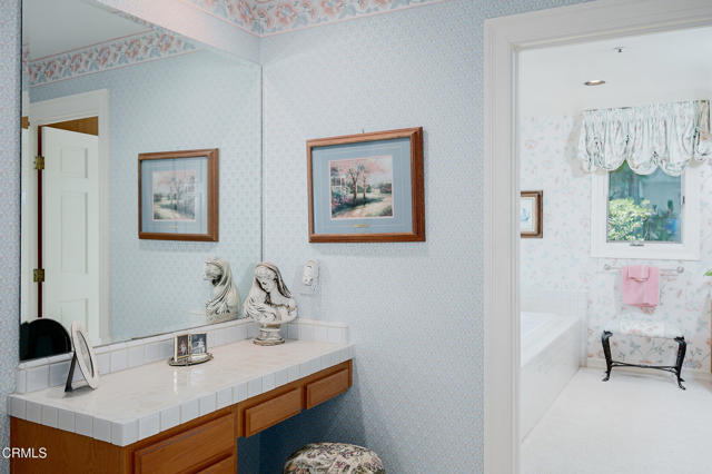 11848 Presilla Road, Camarillo CA: https://media.crmls.org/mediaz/58ad840a-eaeb-4bc7-b261-779acd227bb0.jpg