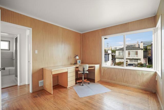 78 Seacliff Avenue, Daly City CA: https://media.crmls.org/mediaz/58adca11-8ab0-4874-a43d-e754f58497d6.jpg
