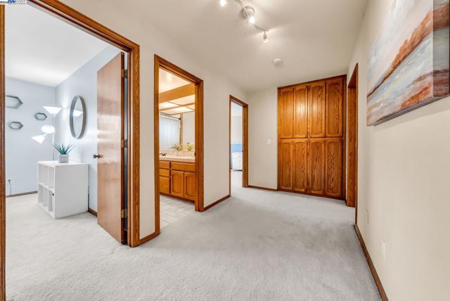 22 Cobblestone Ct, San Ramon CA: https://media.crmls.org/mediaz/58aeab82-9fd3-4ef8-93b8-169a6483b261.jpg