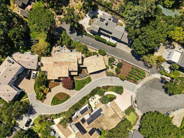 45 Sneckner Court, Menlo Park CA: https://media.crmls.org/mediaz/58b09c71-3d29-4207-b42e-6c6a723b670e.jpg