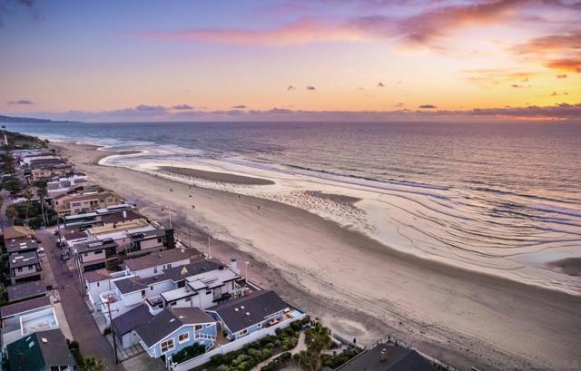 2050 Ocean Front, Del Mar CA: https://media.crmls.org/mediaz/58b0b5f7-5a09-4695-afa2-fb1c92701b5f.jpg