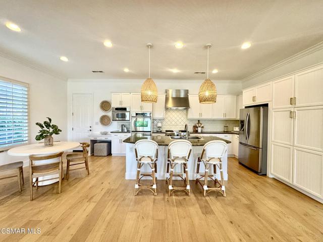 4984 Corral Street, Simi Valley CA: https://media.crmls.org/mediaz/58b146e5-42b9-442b-a8ff-c4d7b22679cc.jpg
