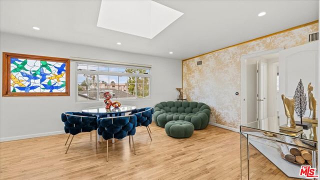 12440 Walsh Avenue, Los Angeles CA: https://media.crmls.org/mediaz/58b1bbab-33ac-48ce-8b72-91587df7e833.jpg