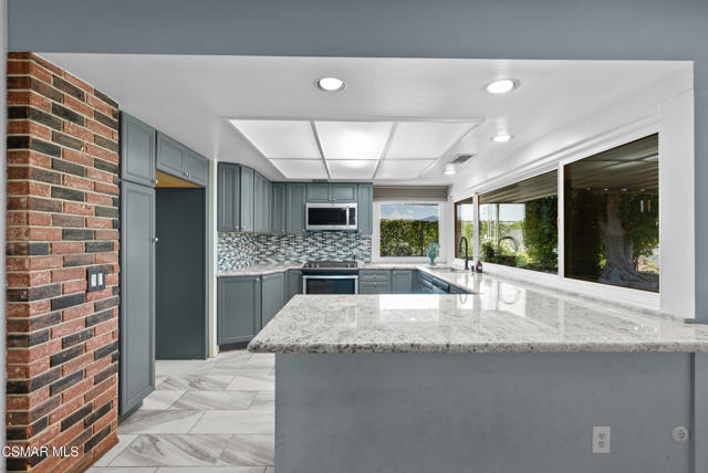 28606 Solon Avenue, Canyon Country CA: https://media.crmls.org/mediaz/58b1cd58-a8e0-4fc9-b77d-8e66d9d14d0e.jpg