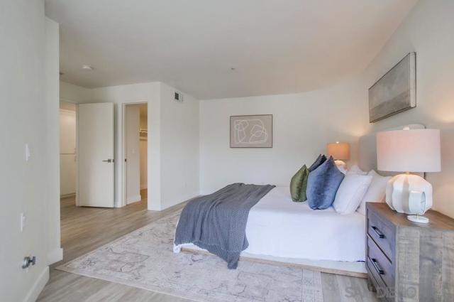 1703 La Playa Ave, San Diego CA: https://media.crmls.org/mediaz/58b2967d-1ca2-40b5-bb40-5d1058dd6951.jpg