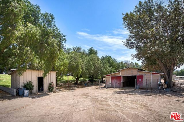 Image 40 of 72 For 5565 Balcom Canyon Road