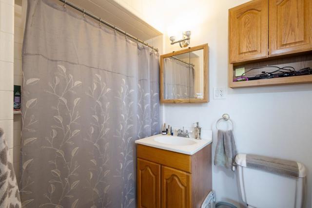 816 Park Avenue, Moss Beach CA: https://media.crmls.org/mediaz/58b3a6c4-2771-41b6-b9f5-d4e79c7708d9.jpg