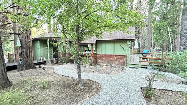 25655 Tahquitz Drive, Idyllwild CA: https://media.crmls.org/mediaz/58b3e7c4-2397-4ed1-a6b0-15ef6d68db49.jpg