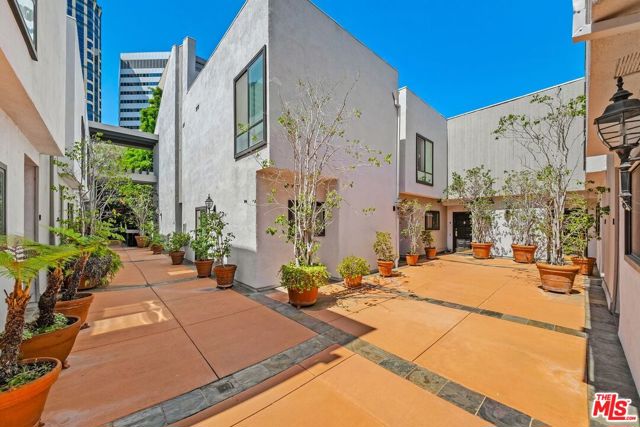 Image 2 for 10933 Wellworth Ave #16, Los Angeles, CA 90024