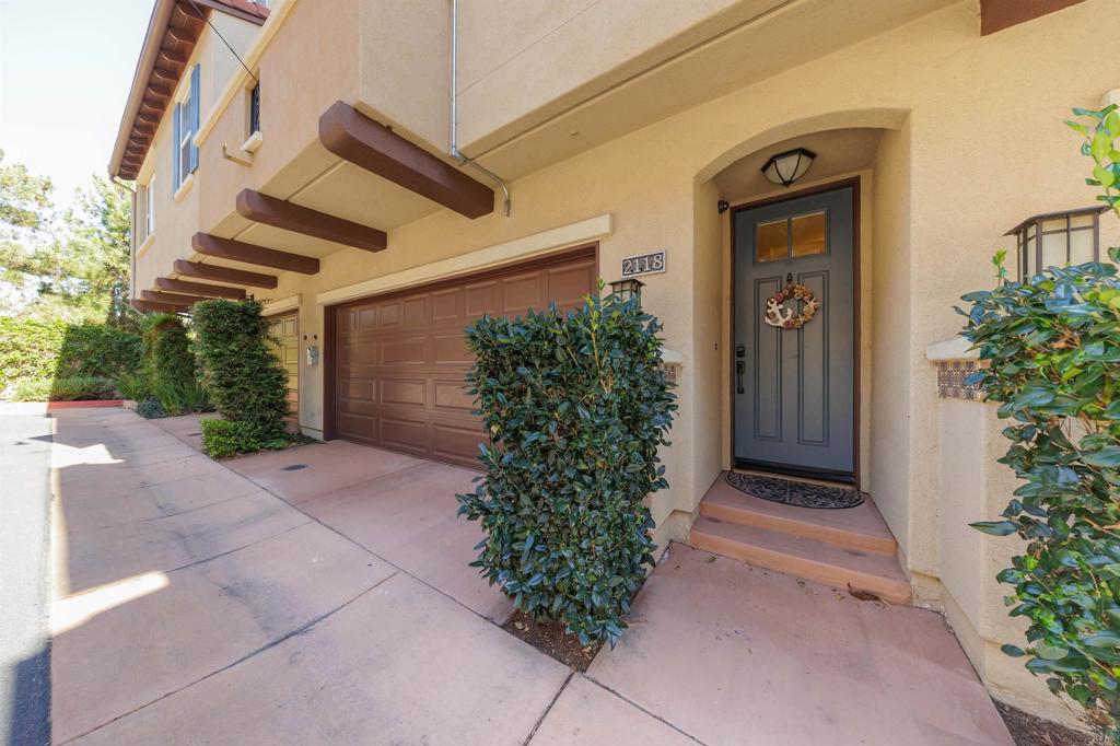 2118 Cosmo Way