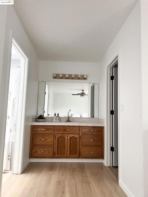324 Lassen DR, Lodi CA: https://media.crmls.org/mediaz/58b6788f-2e88-4f89-ba63-02dca9c46cf0.jpg