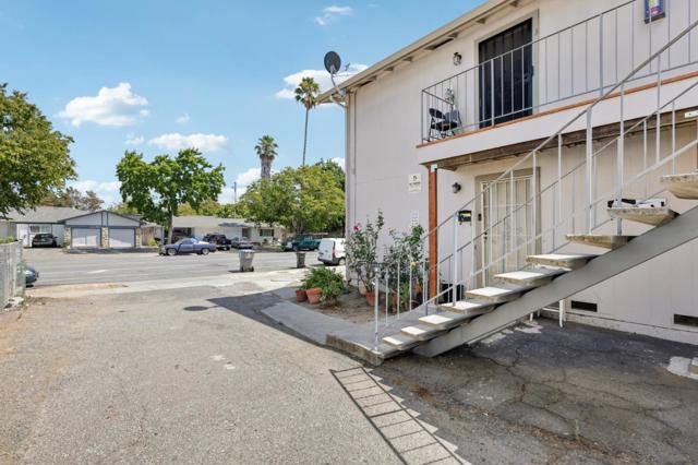 476 Branham Lane, San Jose CA: https://media.crmls.org/mediaz/58b6907b-a01d-433f-a9e9-6cd10fdefd99.jpg