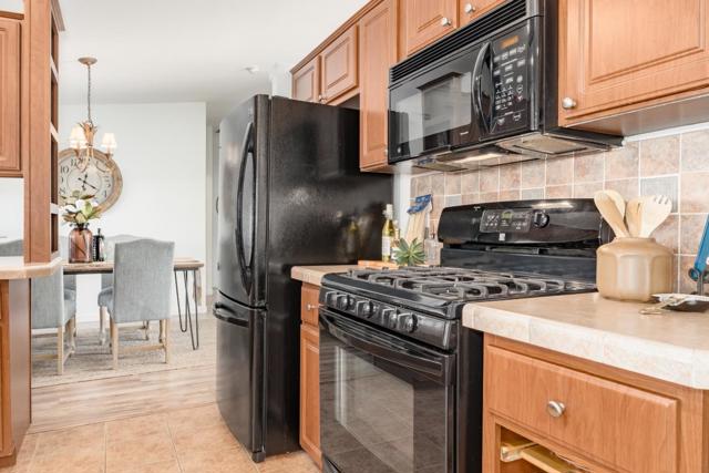 165 Anita Avenue, Aptos CA: https://media.crmls.org/mediaz/58b6a6c7-6622-45d5-af7e-464e5b250c4f.jpg