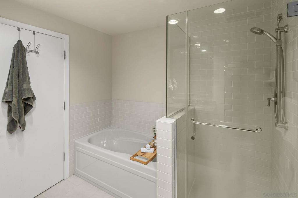 700 Harbor - photo 16