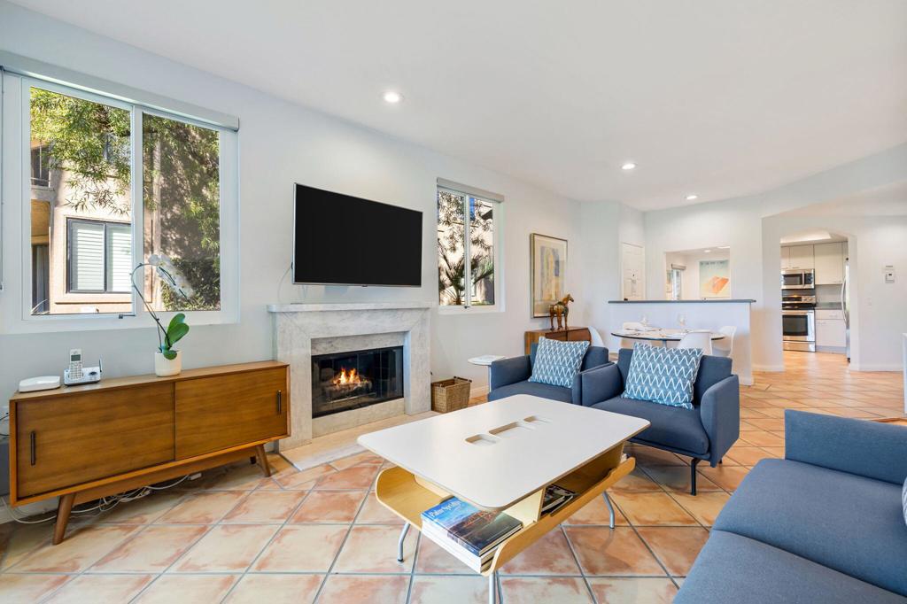 MLS #219138502DA image #4