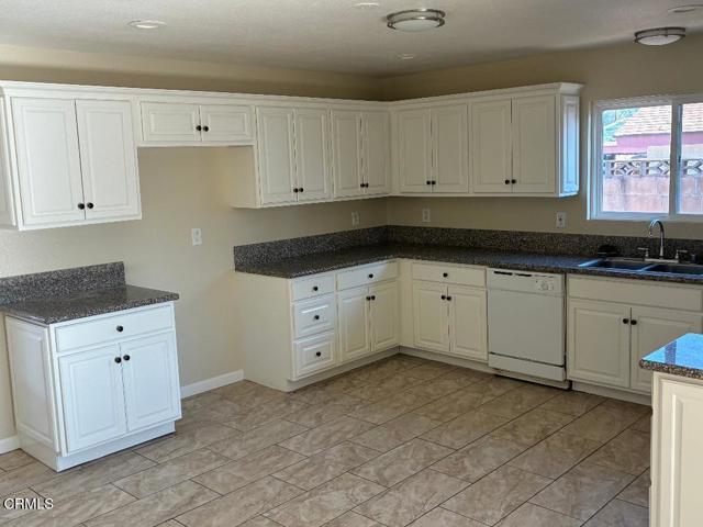 Detail Gallery Image 6 of 30 For 444 Mountain View St, Fillmore,  CA 93015 - 4 Beds | 2 Baths