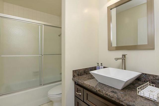 2150 Balboa Ave, Del Mar CA: https://media.crmls.org/mediaz/58b9e5b3-fdaa-4d8d-82db-cfa6e2054dbe.jpg