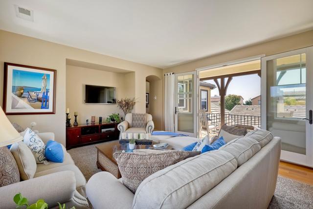 Detail Gallery Image 34 of 75 For 5006 Medalist Ct, Oceanside,  CA 92057 - 4 Beds | 3/1 Baths