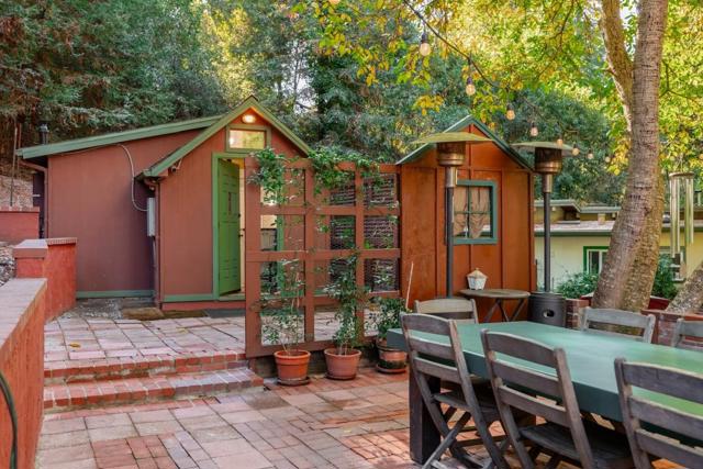 744 Cathedral Drive, Aptos CA: https://media.crmls.org/mediaz/58ba9491-eada-4b05-8006-0619653ece0f.jpg