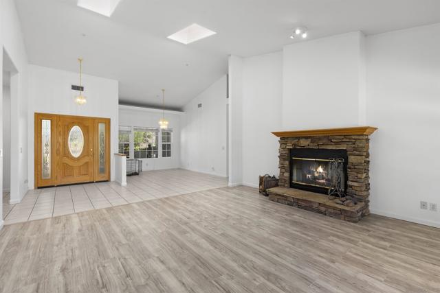 24849 Pappas Rd, Ramona CA: https://media.crmls.org/mediaz/58baa8ec-7a27-4875-b5ee-d47b9065d6a3.jpg