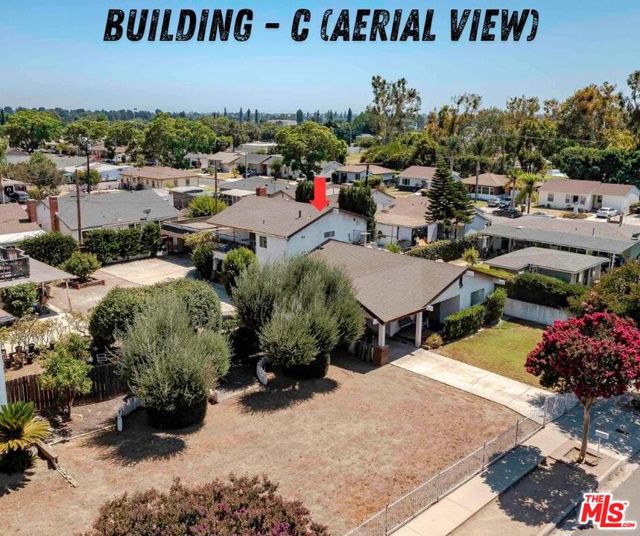 5706 Pioneer Boulevard, Whittier CA: https://media.crmls.org/mediaz/58baf252-8e24-4c17-b5bb-4ddc7f88411c.jpg
