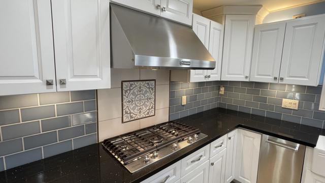 54925 Avenida Alvarado, La Quinta CA: https://media.crmls.org/mediaz/58bb5d6f-23a3-4eaa-a110-e2c331c20c79.jpg