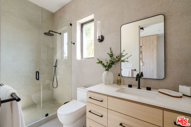 819 N Ogden Drive, Los Angeles CA: https://media.crmls.org/mediaz/58bbafda-1031-4562-9a05-d02ec6b3c26d.jpg