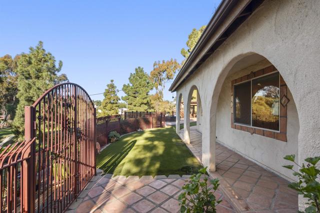 Detail Gallery Image 4 of 65 For 3870 Avenida San Miguel, Bonita,  CA 91902 - 3 Beds | 2/1 Baths