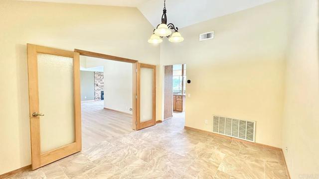 Detail Gallery Image 19 of 35 For 2798 Alta Vista Dr, Fallbrook,  CA 92028 - 3 Beds | 2/1 Baths